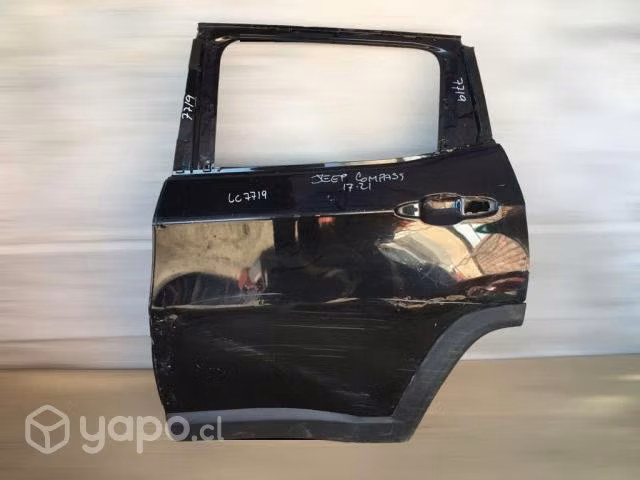 Puerta trasera lh jeep compass 2017-2021