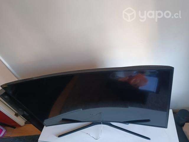 Tv 4k curva marca Samsung - Imagen 4