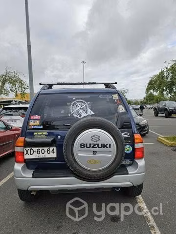 Suzuki grand nomade