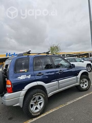 Suzuki grand nomade