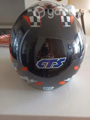 Excelente Casco de Moto