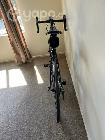 Tarmac SL6 con ciclo computador garmin edge 1030