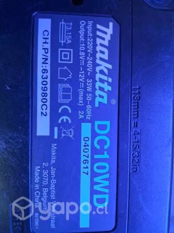 Cargador Baterias 12V Makita