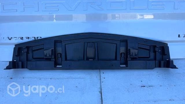 Chevrolet tahoe protector inferior parachoque dela