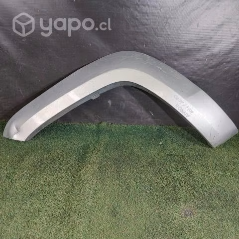 Moldura tapabarro izquierdo volkswagen amarok 2013