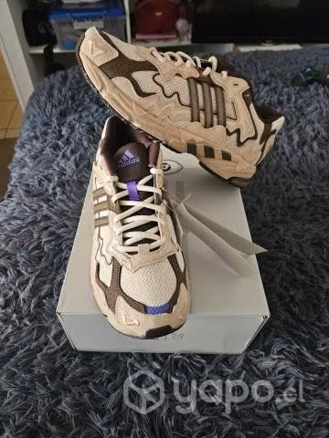 Vendo Zapatillas Adidas Response CL x Bad Bunny