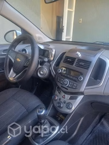 Vendo chevrolet sonic - Imagen 5
