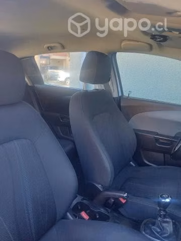 Vendo chevrolet sonic - Imagen 3
