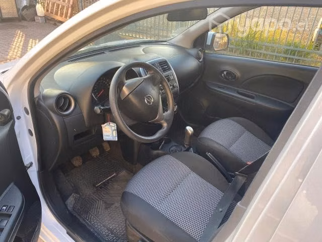 Nissan march 2017