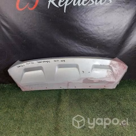 Moldura de parachoque trasero ford escape 2017 20