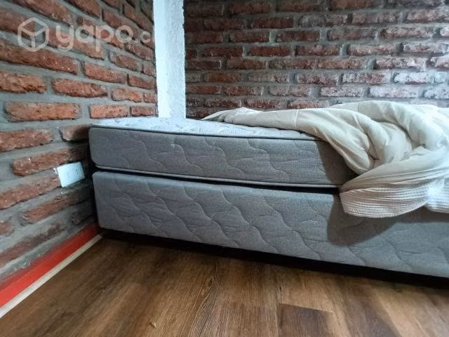 Cama de 1 plaza + base con ruerdas en buen estado