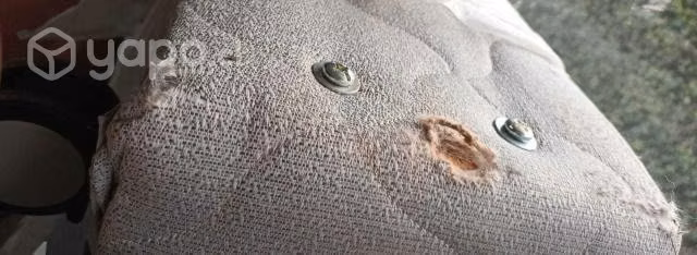 Cama de 1 plaza + base con ruerdas en buen estado