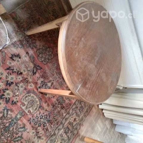 Mesita redonda de caoba - Imagen 2