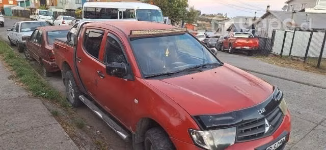 Mitsubishi l200 2014
