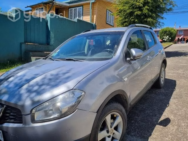 Vendo Nissan Qashqai 2014 por renovación
