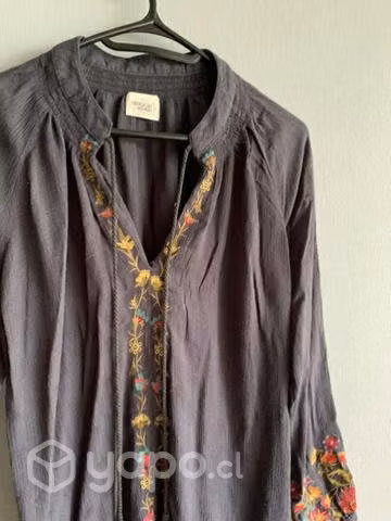Blusa/aplicaciones Umbrale en talla S. ( holgada) - Imagen 2