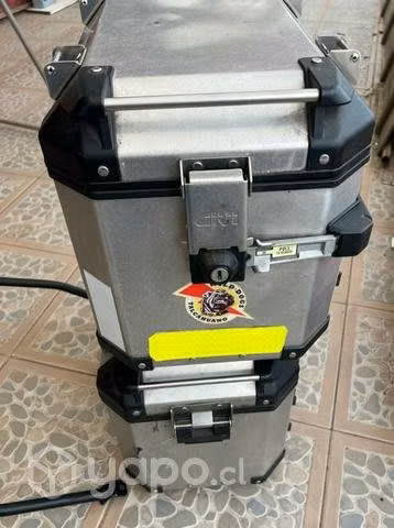Maleta laterales más Anclajes Givi