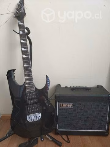 Guitarra ibanez y parlante lanei