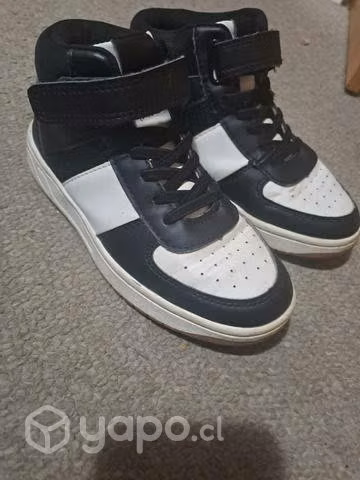 Zapatillas talla 31.