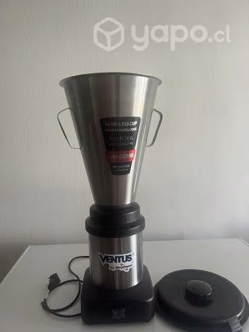 Se vende licuadora monobloq 8 litros
