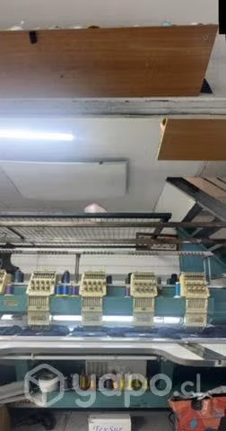 Máquina de bordar 8 cabezales