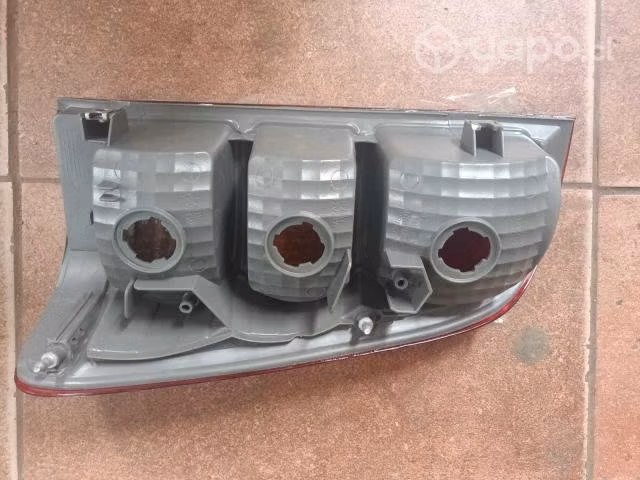 Foco Toyota Hilux Izquierdo Año 2005-2011 - Imagen 2