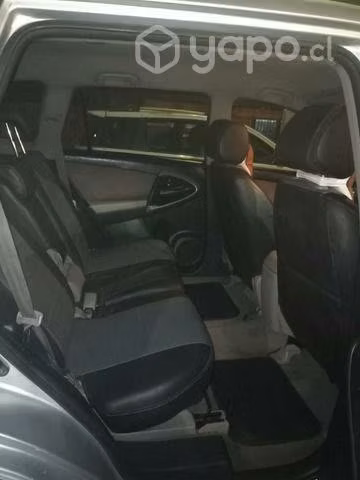 Toyota RAV4 2008 en muy buen estado