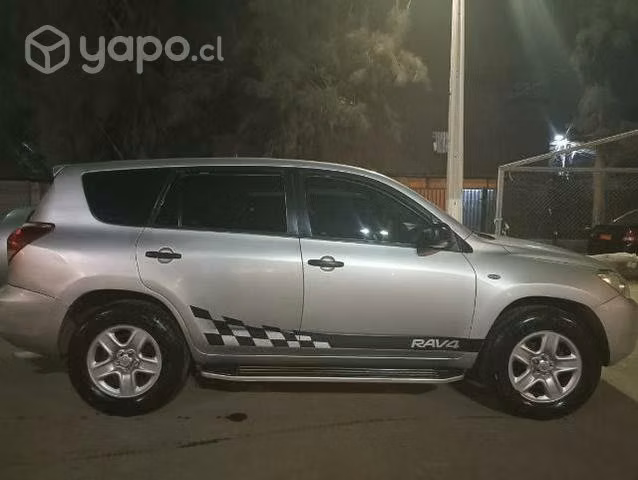 Toyota RAV4 2008 en muy buen estado