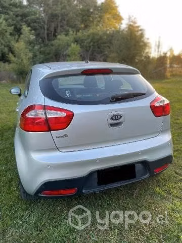 Kia Rio 5 1.4 año 2014