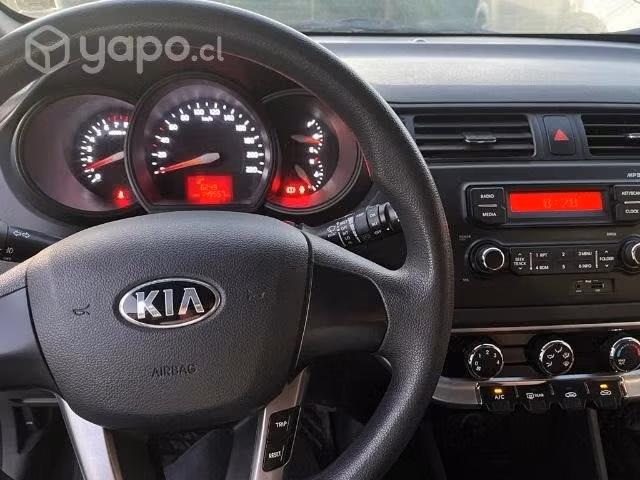 Kia Rio 5 1.4 año 2014