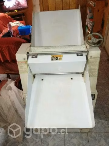 Sobadora de masas industrial