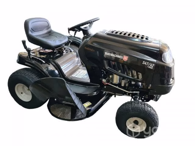 Tractor MTD yardMachines