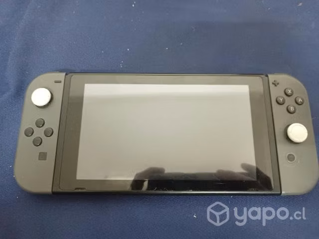 Nintendo Switch + 13 juegos y accesorios