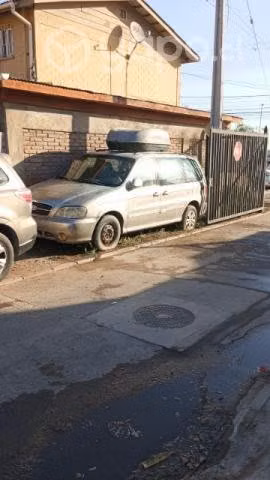 Vendo camioneta Kia Carnival station wagon III LS