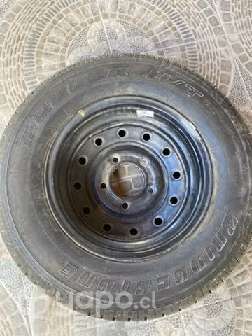 Neumático con llanta BRIDGESTONE 235/70R16