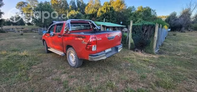 Vendo Toyota Hilux año 2019