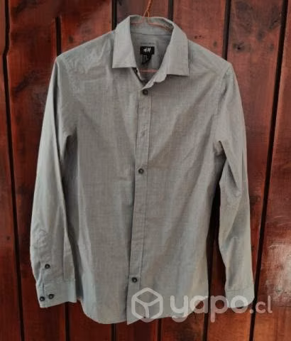 Camisa H&M Gris claro + Chaqueta Perry Ellis Negro - Imagen 3