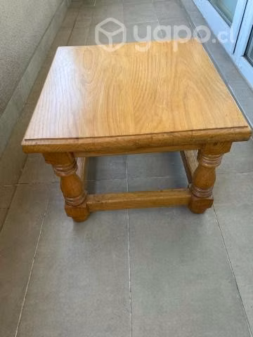 2 Mesas de madera laterales