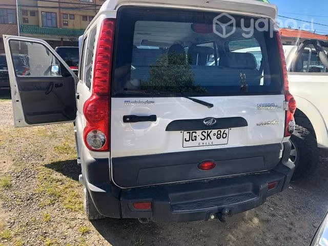 Mahindra Scorpio 2017 con neumáticos Michelin