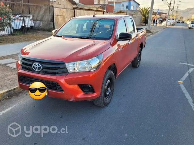 TOYOTA HILUX AÑO 2018 FULL 4x4