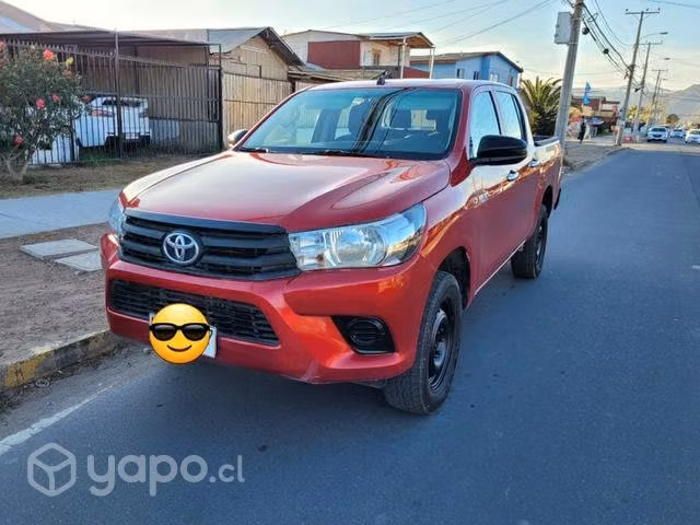 TOYOTA HILUX AÑO 2018 FULL 4x4