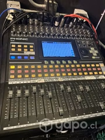 Consola phonic i16