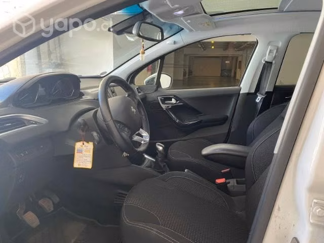 Peugeot 208 Allure Pack 1.6 - Imagen 8