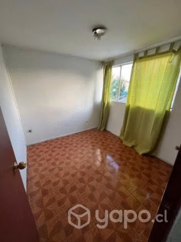 Casa de dos pisos y 3 dormitorios