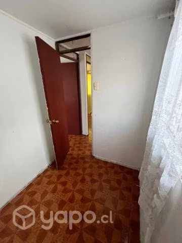 Casa de dos pisos y 3 dormitorios