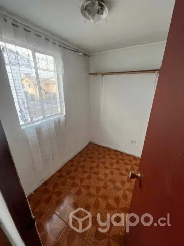 Casa de dos pisos y 3 dormitorios