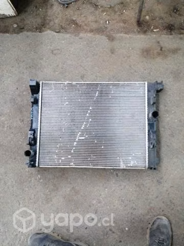 Radiador de agua automatico nissan versa 2021 orig