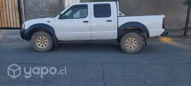 Nissan terrano 2012