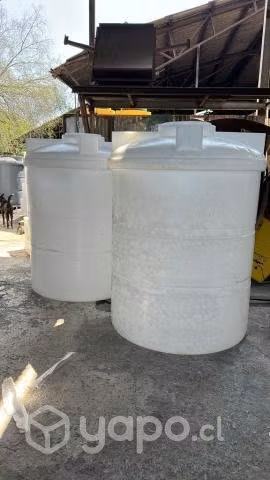 ESTANQUES DE AGUA de 2.500 LITROS