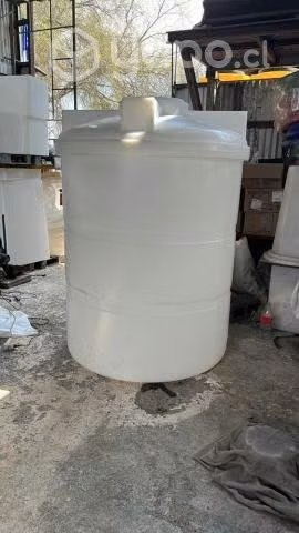 ESTANQUES DE AGUA de 2.500 LITROS